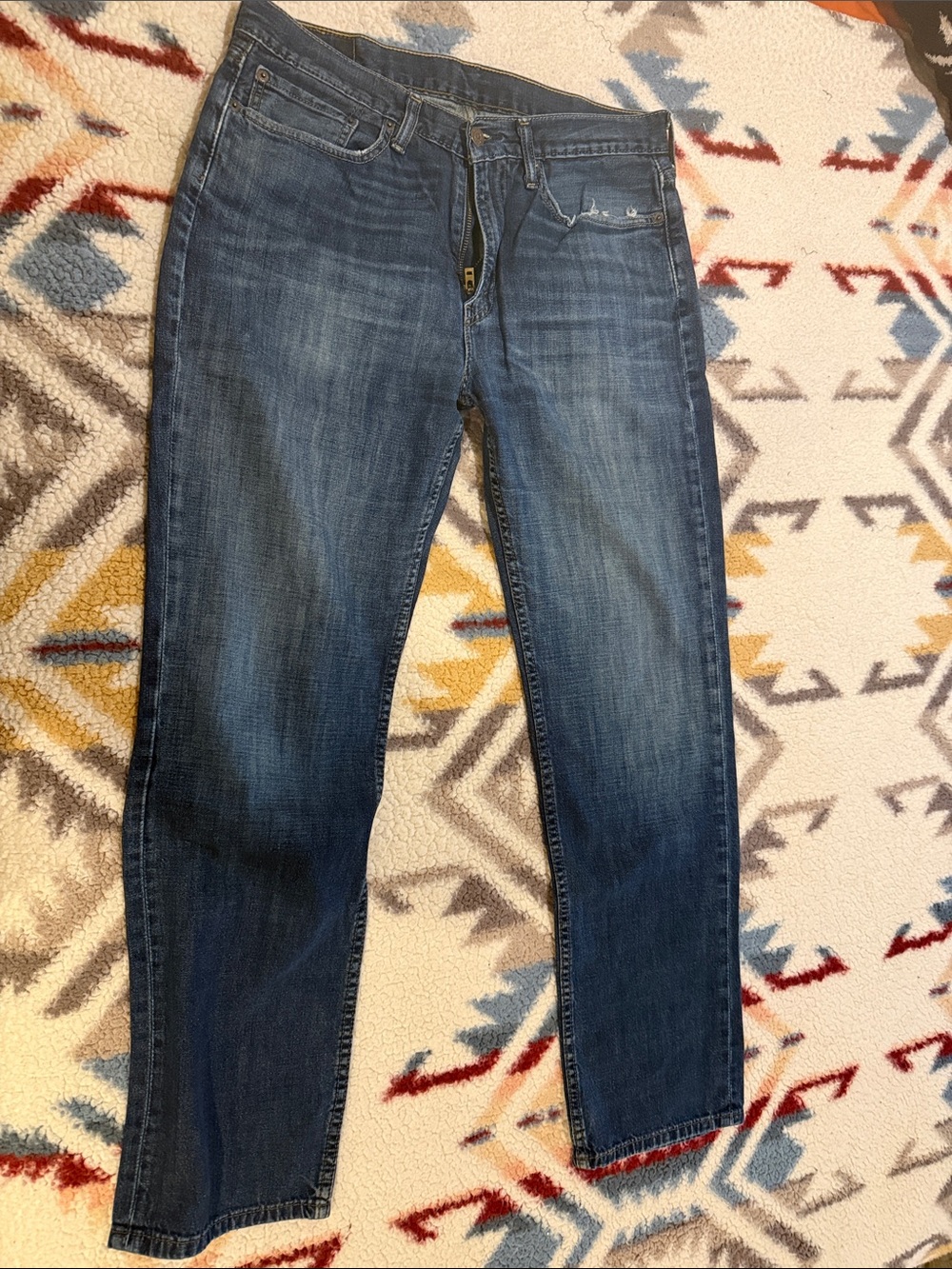 Levi's Straight Men's Jeans in Medium Blue Wash